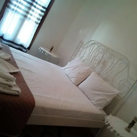 P&m House Semesterbostad