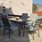 P&m House Meyísti